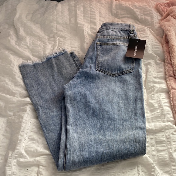 Pretty little thing jeans - Picture 2 of 3